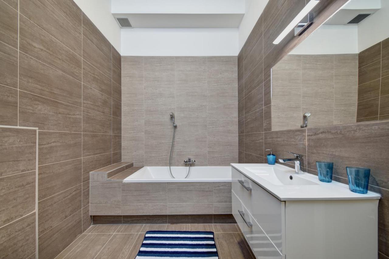 Center Apartment Budapest - Vaci Utca Dış mekan fotoğraf
